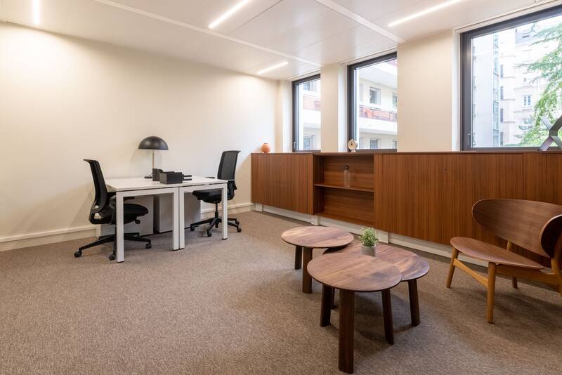 Bureaux, local professionnel Neuilly-Sur-Seine - 8&nbsp;m² - 669&nbsp;&euro;