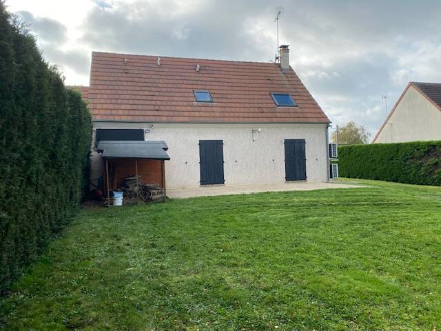 Les Pinthières (28210)