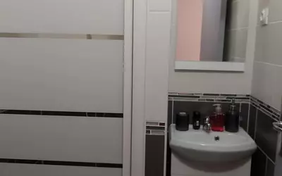 A Louer Beau Studio À 150M Du Rer A