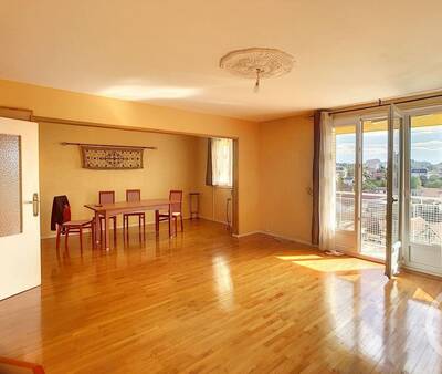 Vente appartement 5 pièces Saint-André-les-Vergers (10120)