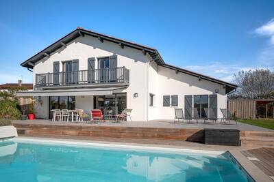 Vente maison 8 pièces Mouguerre (64990)