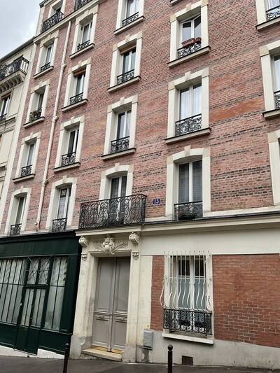 Location appartement studio Paris 18e