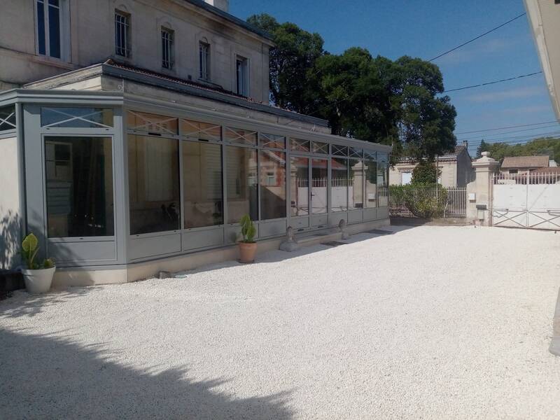 12 Min Bordeaux