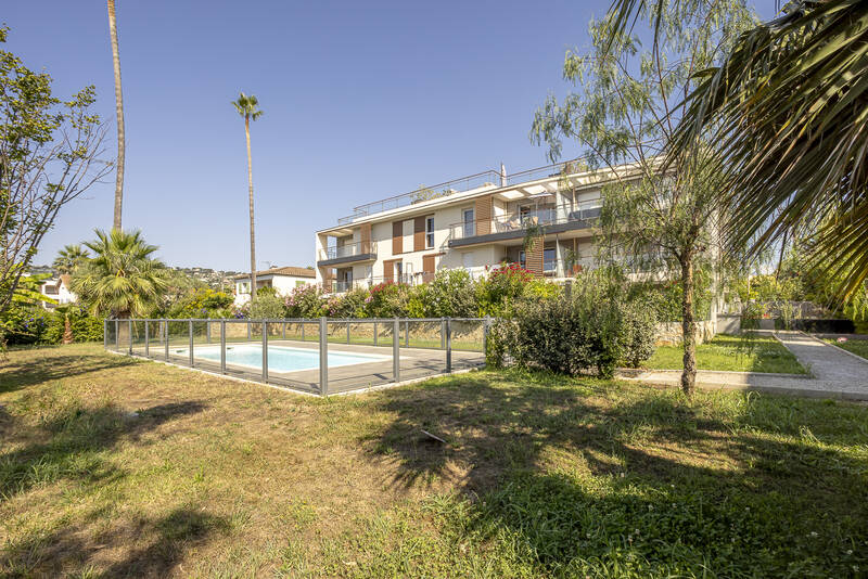 Vallauris (06220)