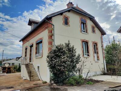 Vente maison 10 pièces Saint-Pierre-lès-Nemours (77140)