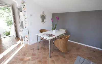 Pertuis (84120)