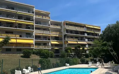 Antibes (06600)