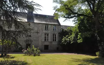 Dans Un Manoir