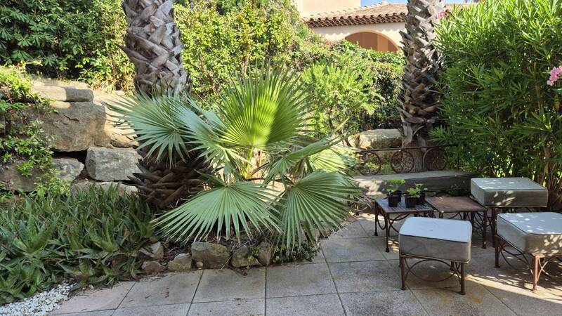 Sanary-Sur-Mer (83110)
