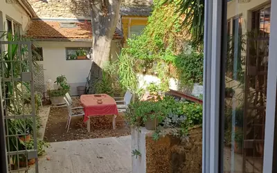 Nîmes (30000)