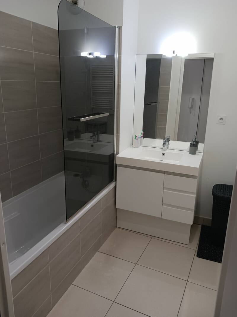 Castries (34160)