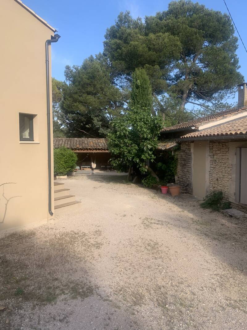Cabrières-D'avignon (84220)