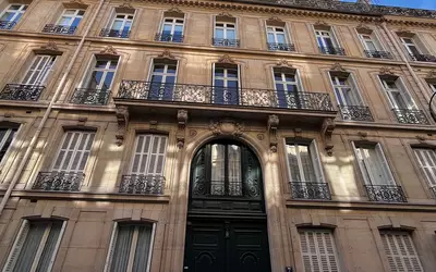 Paris 8E