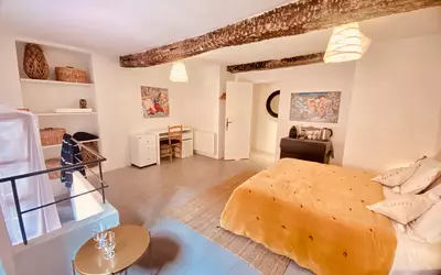 Avec Suite Indépendante Et Cave Cabris (06530)