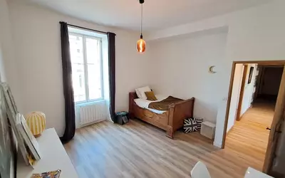 Nantes (44000)