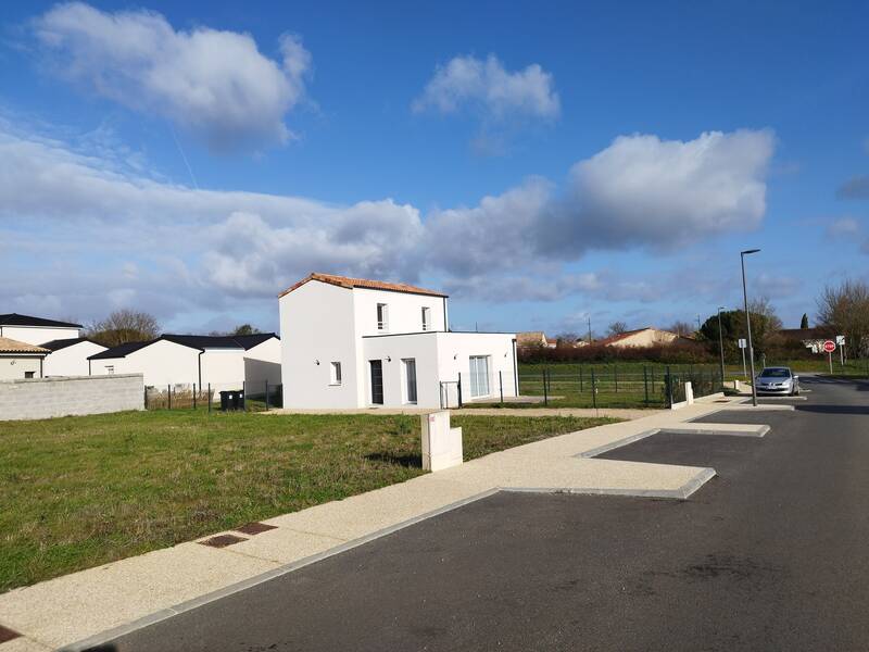 Ligugé (86240)