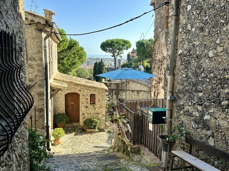 Cagnes-Sur-Mer (06800)