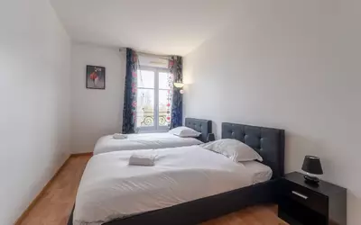Serris (77700)
