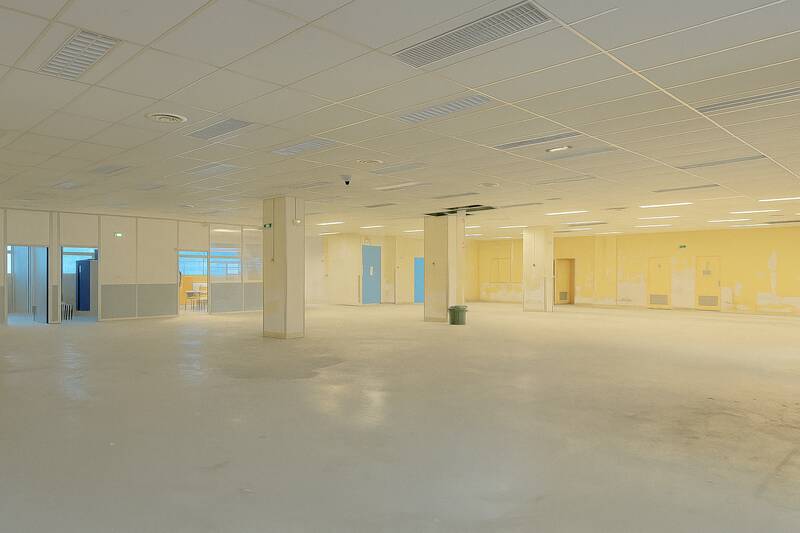 Local d'activité Malakoff - 680&nbsp;m² - 11.050&nbsp;&euro;