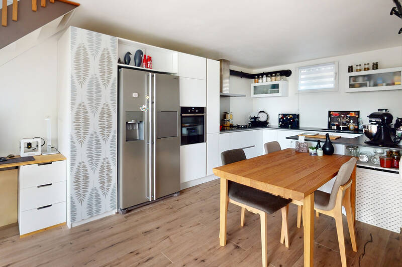 Duplex Inversé Avec Jardin Suresnes