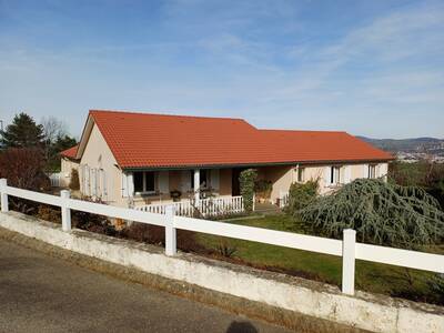Vente maison 6 pièces Saint-Genest-Lerpt (42530)