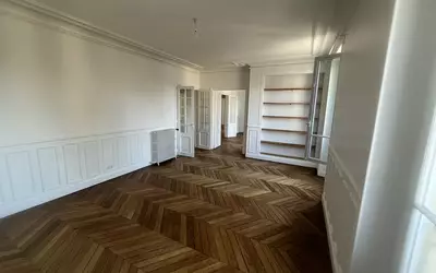 Fontainebleau (77300)