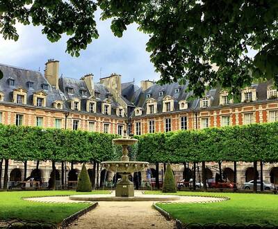 Location appartement studio Paris 3e