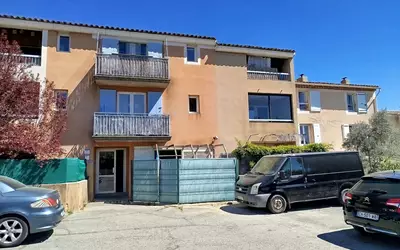 Pertuis (84120)