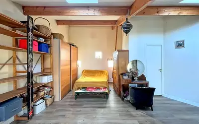 Rare À Montreuil Grande Maison Sur Jardin Arboré