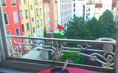 Lyon 2E (69002)