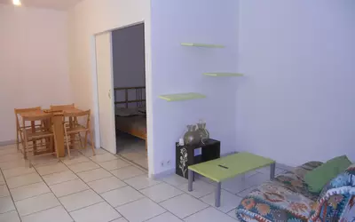 Nîmes (30000)