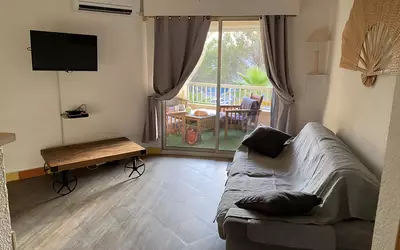 Fréjus (83600)