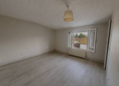 Location appartement 3 pièces Saint-Priest (69800)