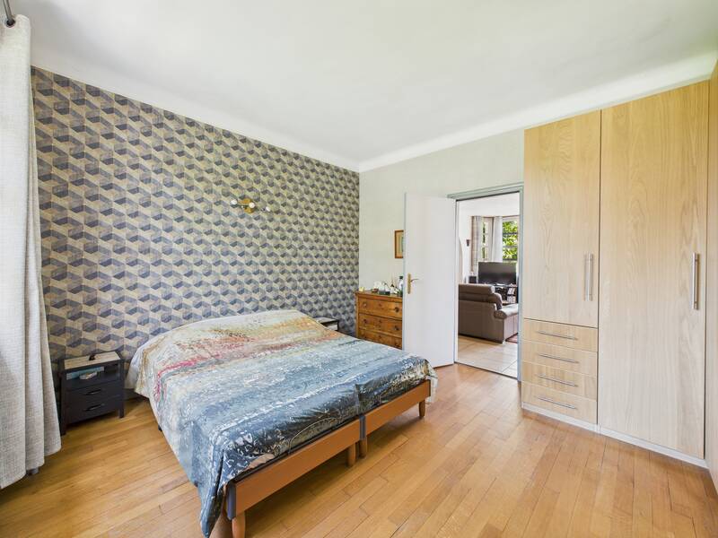 (131 M² Utiles) Houilles (78800)
