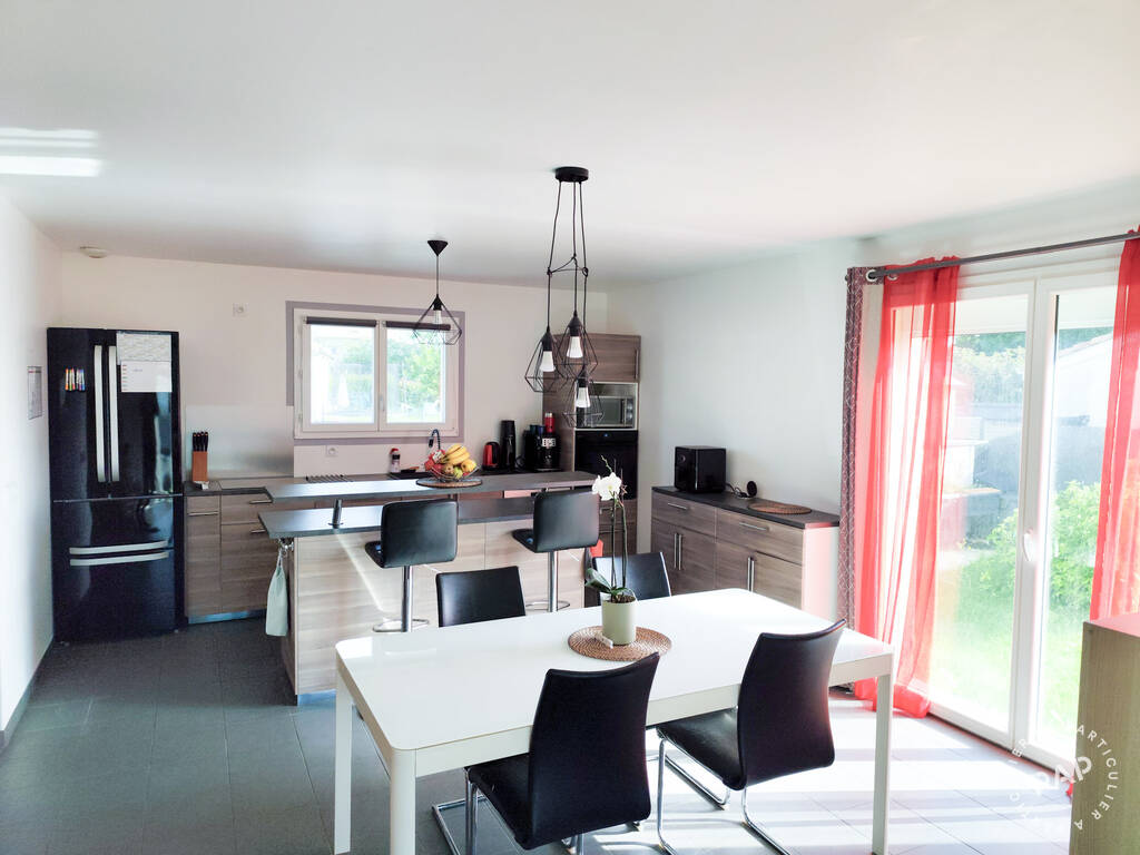 Vente maison 92 m² Villegouge (33141) - 92 m² - 215.000 € | Particulier à Particulier — 3