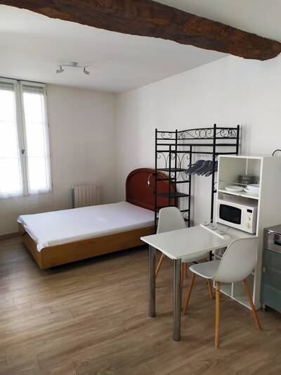 Location appartement studio Saintes (17100)
