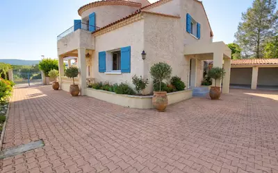 Laroque (34190)