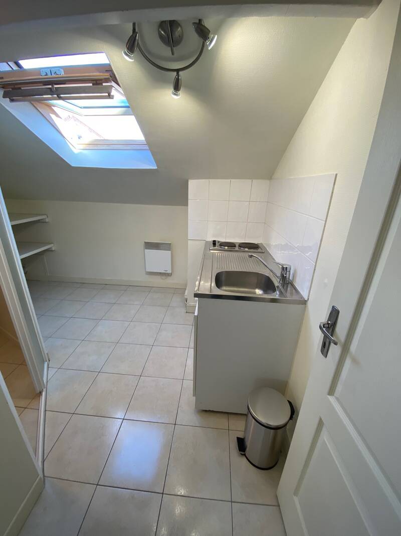 Melun (77000)