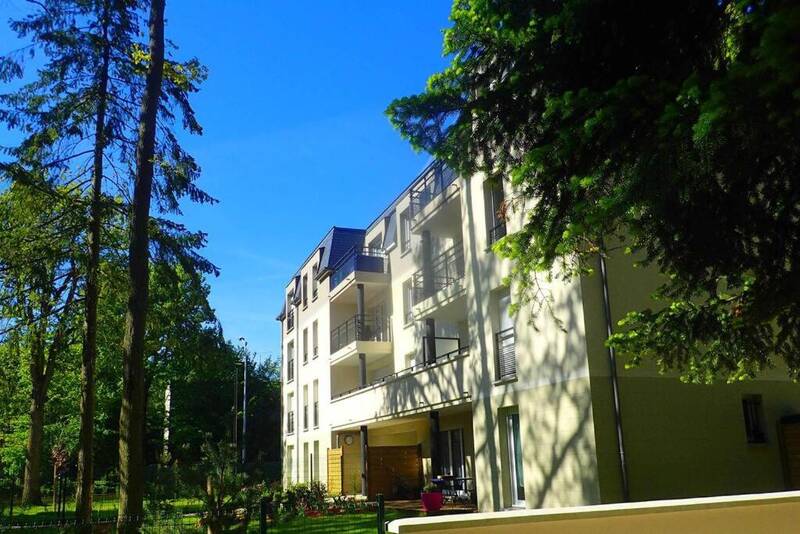 Dammarie-Les-Lys (77190)