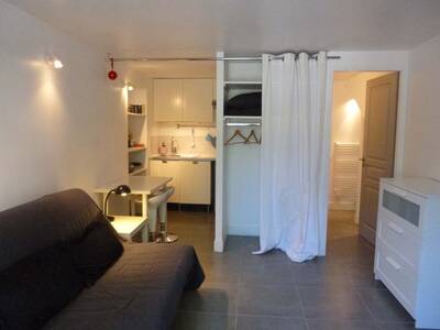 Location appartement studio La Roque-d'Anthéron (13640)