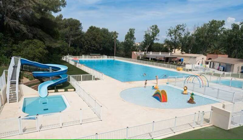 Six-Fours-Les-Plages (83140)