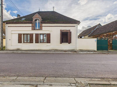 Vente maison 10 pièces Fontaine-Fourches (77480)