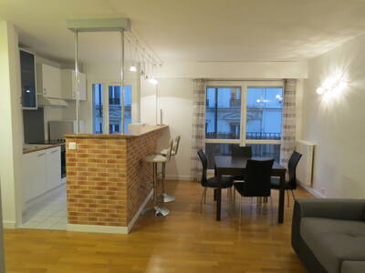 Location appartement 2 pièces Paris 18e