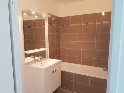 Location appartement studio Ozoir-la-Ferrière (77330)