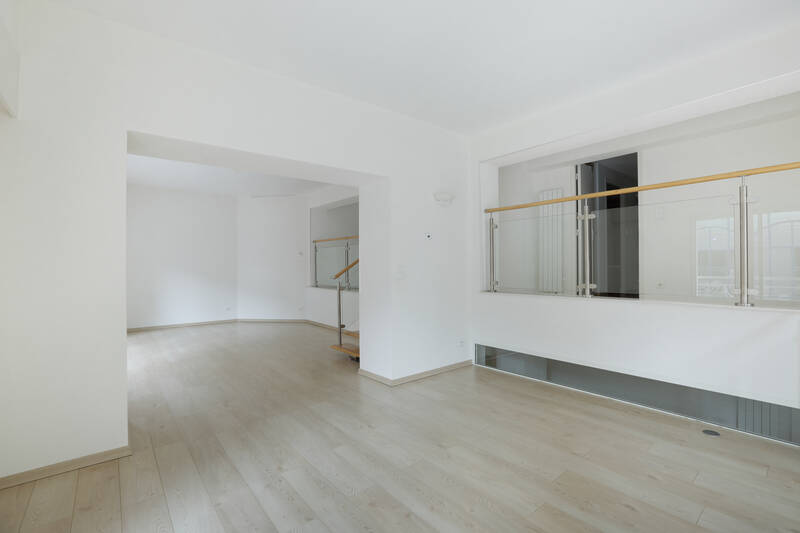 -Duplex -Garage -Cave