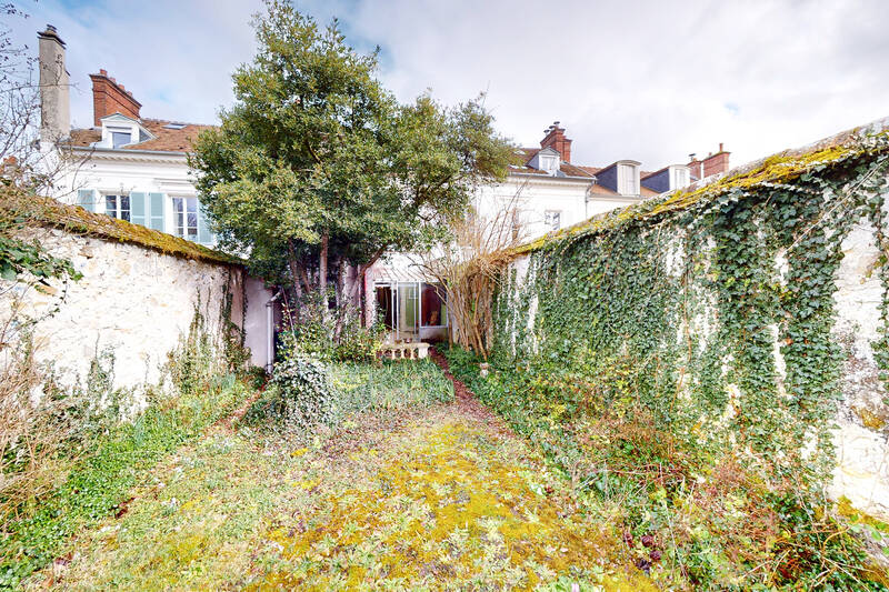 Fontainebleau (77300)