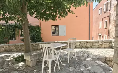 Avec Suite Indépendante Et Cave Cabris (06530)