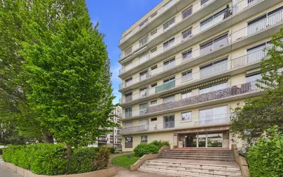 Courbevoie (92400)