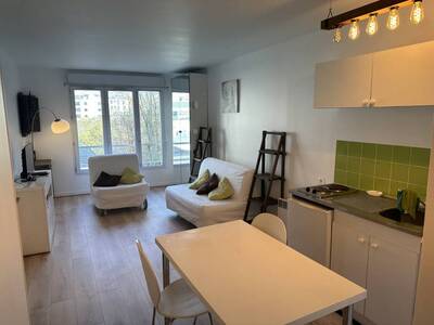 Location appartement studio Paris 19e