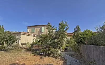 Arles (13104)